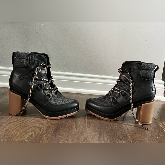 Sorel
Women's Blake Waterproof Block High-Heel Booties - Picture 2 of 11